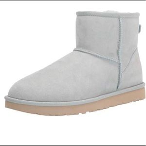 UGG Classic Mini II Shearling Bootie in Sky Grey, Size 9